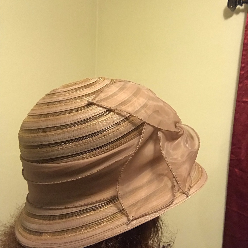 Hat - Picture 3 of 4